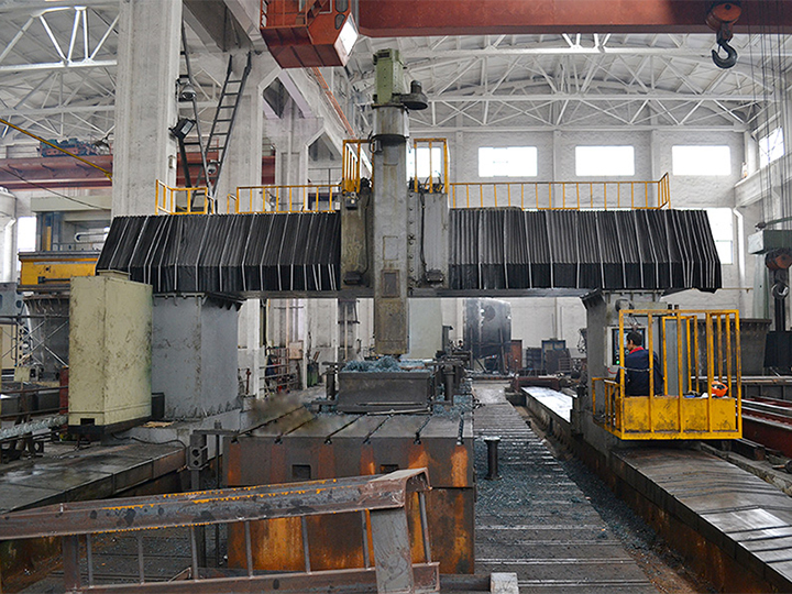 数控龙门镗铣床